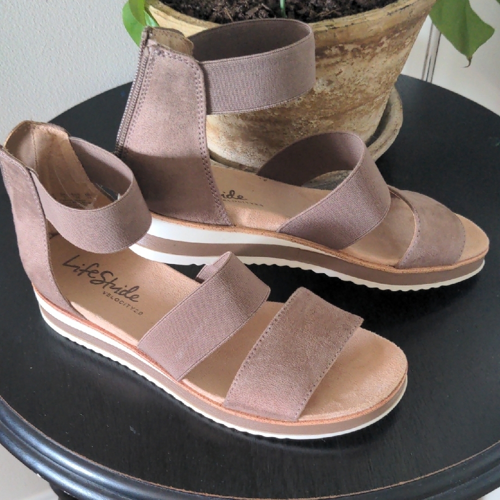 Life Stride Brown Sandals with Ankle Strap and Open Toe